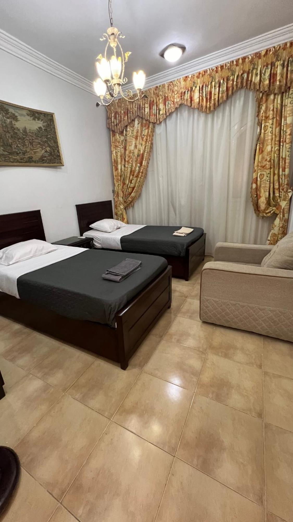 Appartamento Karnak Flats Luxor Esterno foto