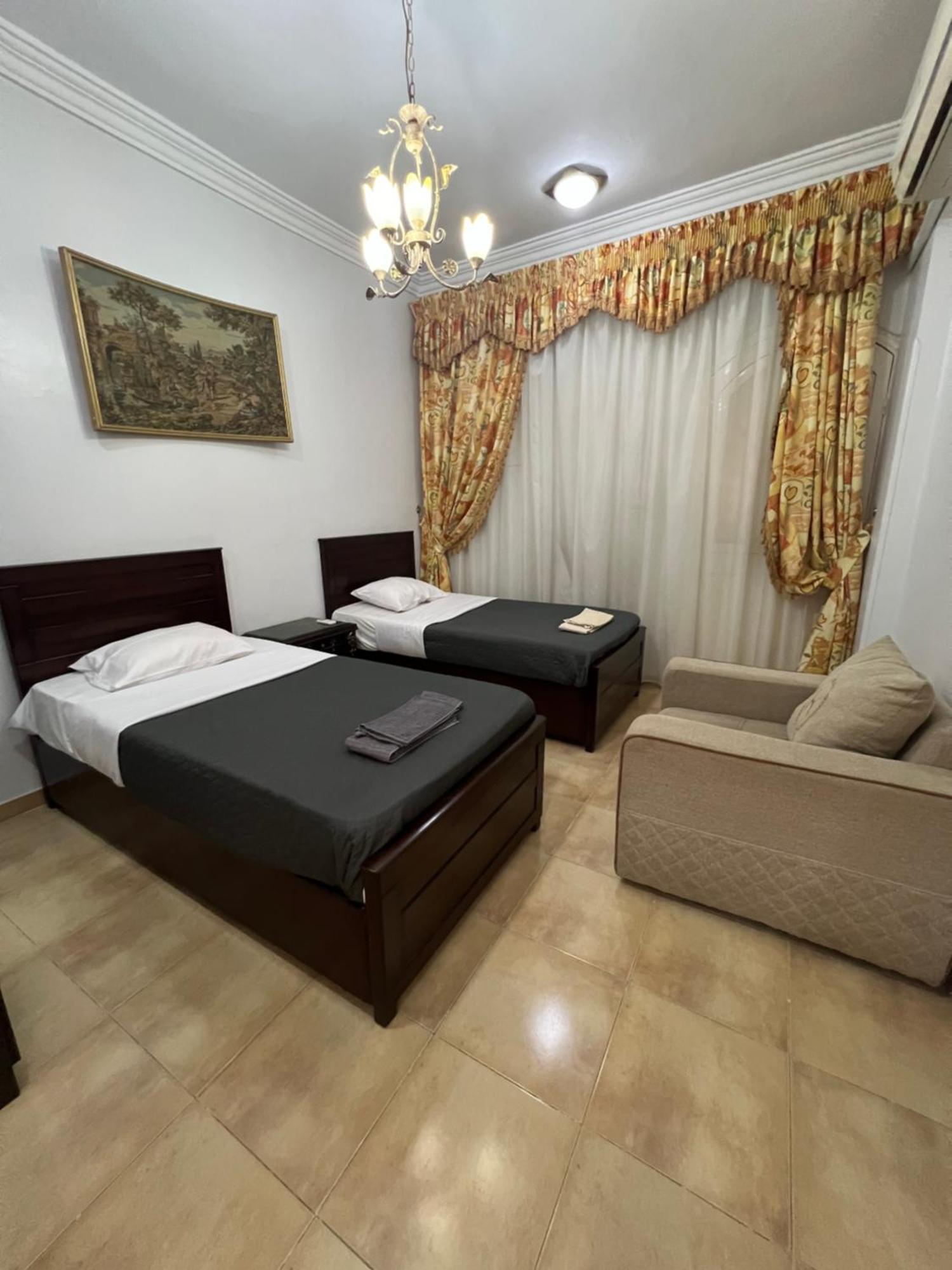 Appartamento Karnak Flats Luxor Esterno foto