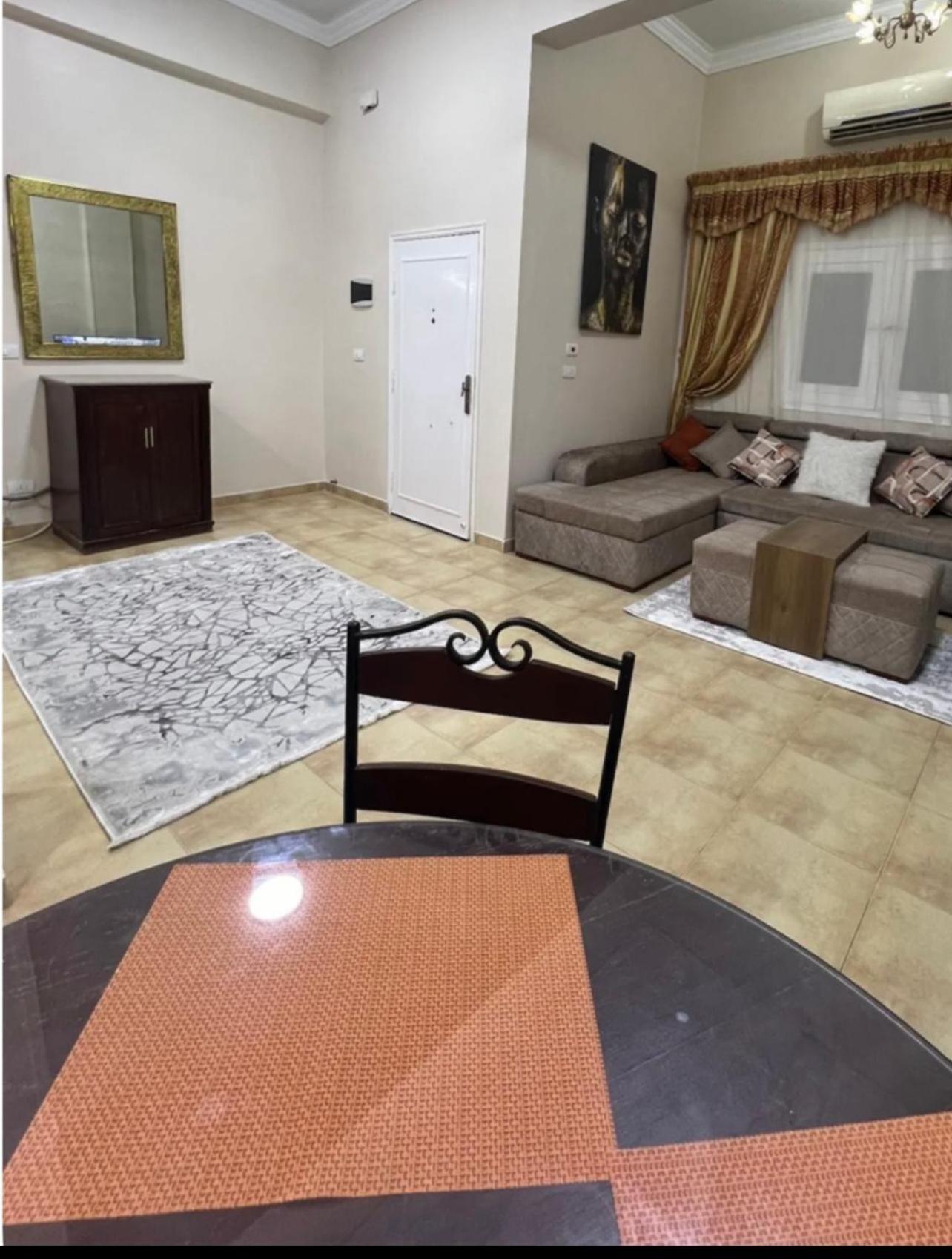 Appartamento Karnak Flats Luxor Esterno foto